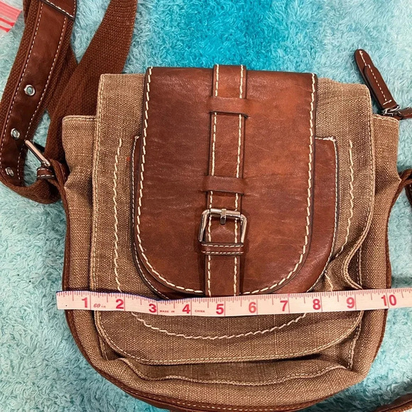 🍁4/$15 Hilary Radley Crossbody bag🍁 - Picture 6 of 10